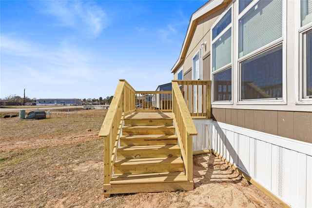 548 Ashlawn Drive, Conroe, TX 77303