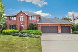 9073 Charrington Drive, Frankfort, IL 60423