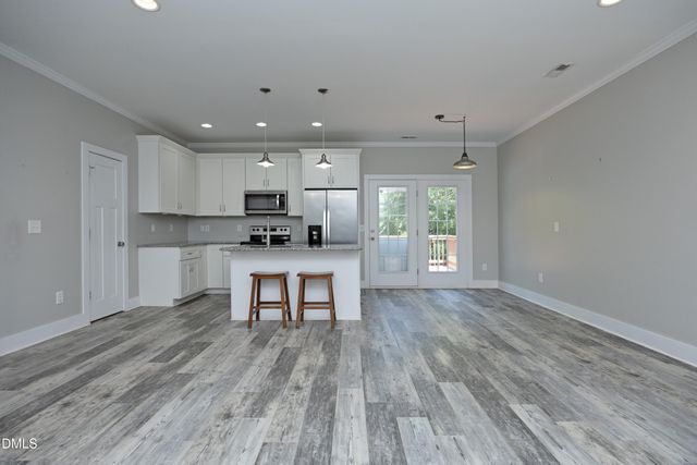 728 Aspenwood Drive, Graham, NC 27253