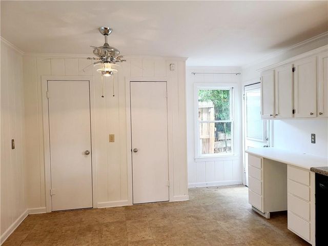 5710 Hinman Dr, Corpus Christi, TX 78412