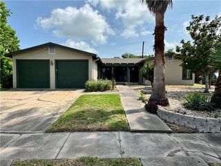 5710 Hinman Dr, Corpus Christi, TX 78412
