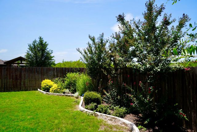 408 Wincliff DR, Buda, TX 78610