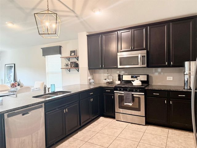 408 Wincliff DR, Buda, TX 78610
