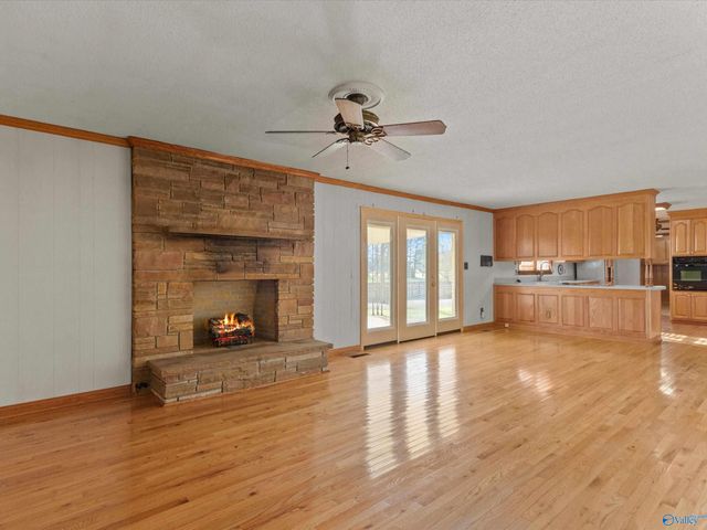 16088 Lucas Ferry Road, Athens, AL 35611