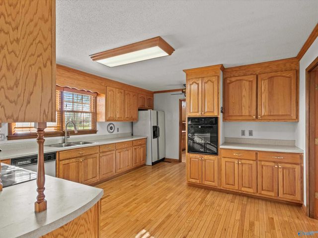 16088 Lucas Ferry Road, Athens, AL 35611