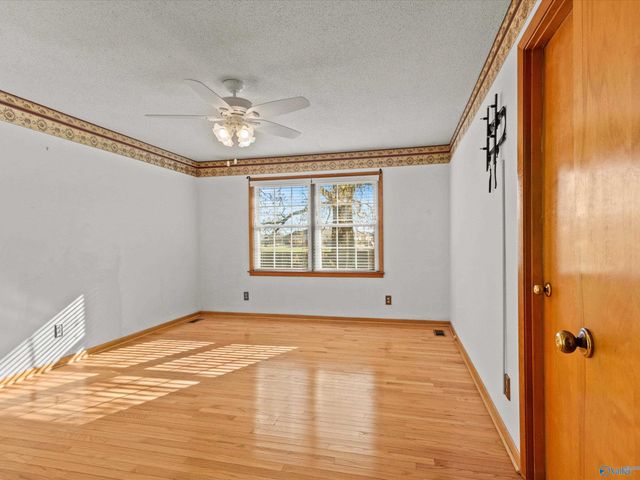 16088 Lucas Ferry Road, Athens, AL 35611