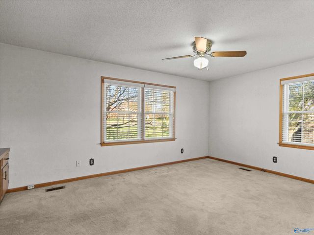 16088 Lucas Ferry Road, Athens, AL 35611