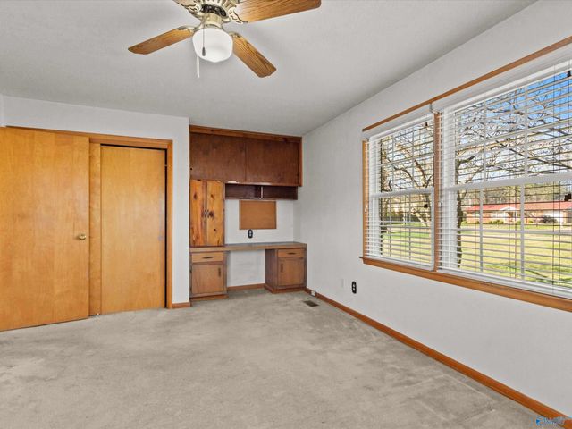 16088 Lucas Ferry Road, Athens, AL 35611