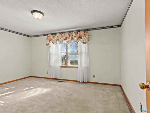 16088 Lucas Ferry Road, Athens, AL 35611