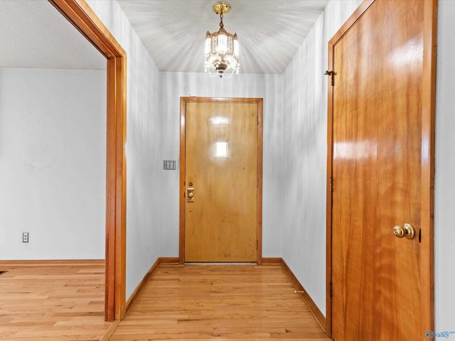 16088 Lucas Ferry Road, Athens, AL 35611