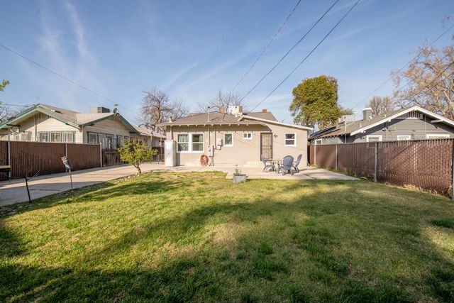 720 N Poplar Avenue, Fresno, CA 93728