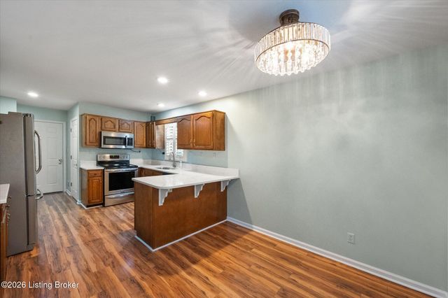 413 Sam Dr, Louisville, KY 40214