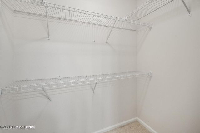 413 Sam Dr, Louisville, KY 40214