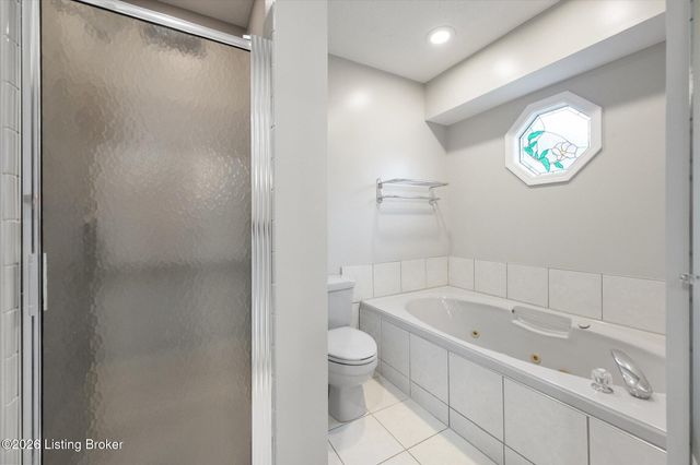 413 Sam Dr, Louisville, KY 40214