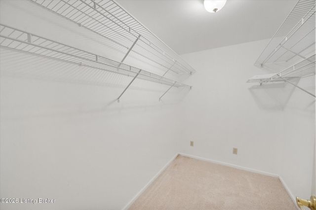 413 Sam Dr, Louisville, KY 40214