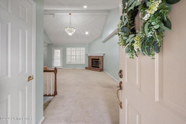 413 Sam Dr, Louisville, KY 40214