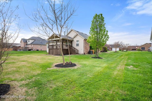 413 Sam Dr, Louisville, KY 40214