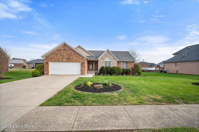 413 Sam Dr, Louisville, KY 40214