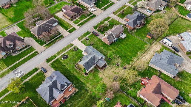 413 Sam Dr, Louisville, KY 40214