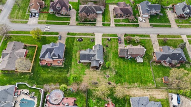 413 Sam Dr, Louisville, KY 40214