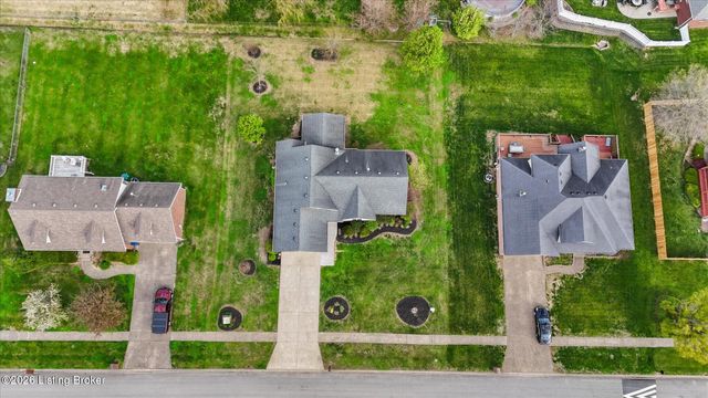 413 Sam Dr, Louisville, KY 40214