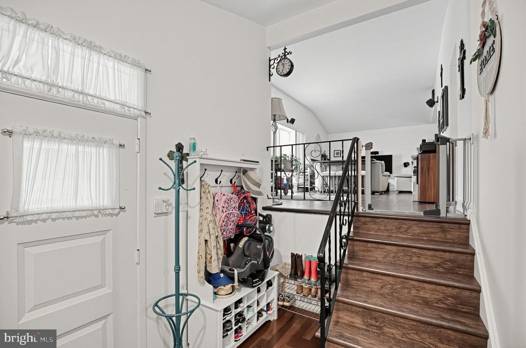 131 JACQUELINE AVE, DELRAN, NJ 08075 — photo 3