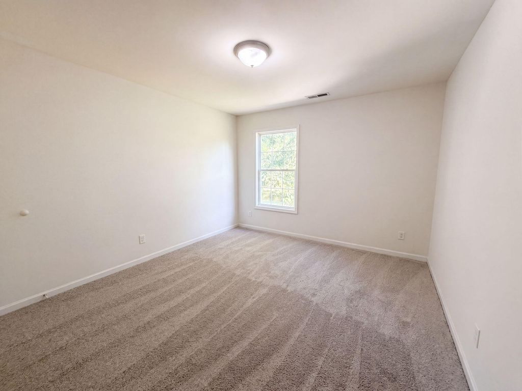 Image 17 of property listing at 4809 Harvest Moon Court, Summerville, SC 29485