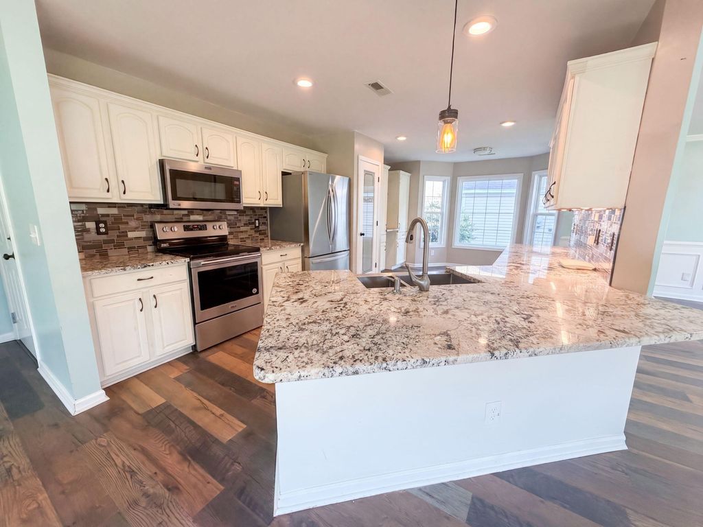 Image 2 of property listing at 4809 Harvest Moon Court, Summerville, SC 29485