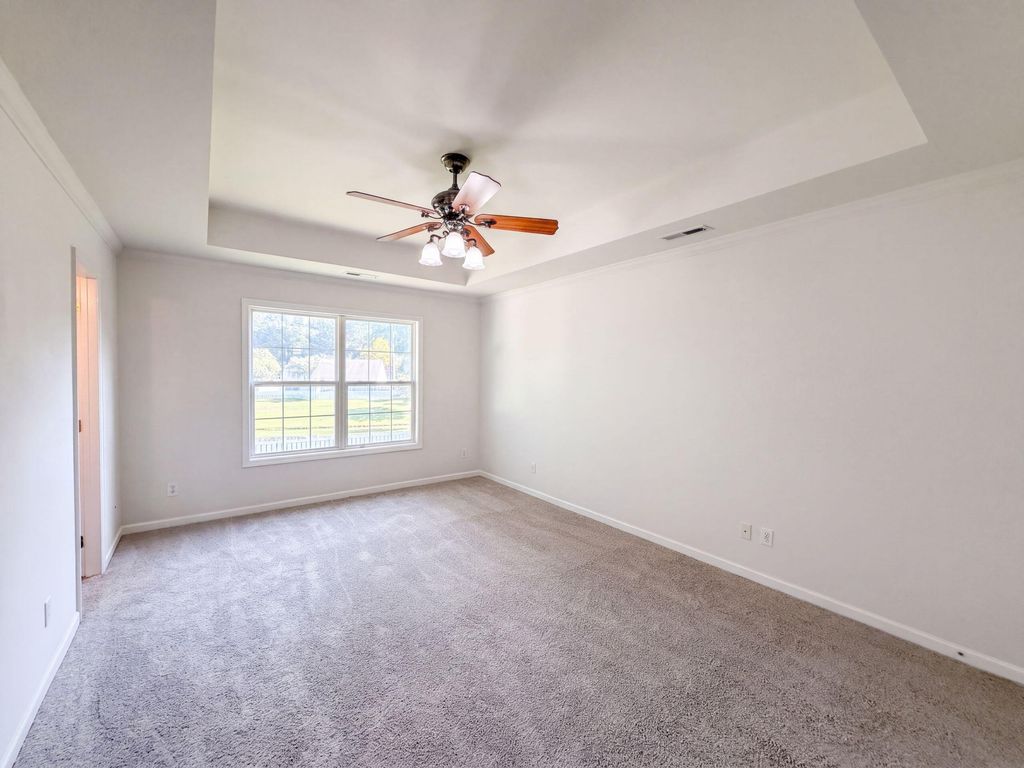 Image 9 of property listing at 4809 Harvest Moon Court, Summerville, SC 29485