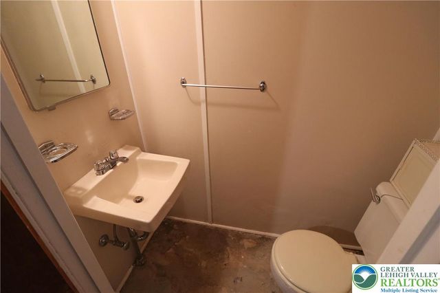 251 10th Avenue, Bethlehem City, PA 18018