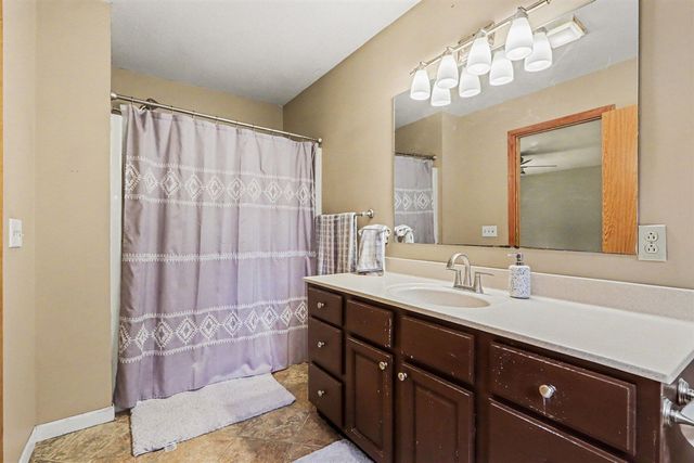 935 N Wattles Road, Battle Creek, MI 49014