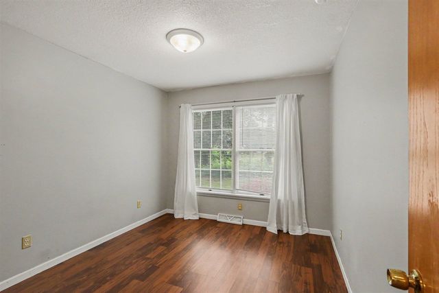 935 N Wattles Road, Battle Creek, MI 49014