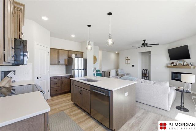 17804 Virginia Street, Omaha, NE 68136