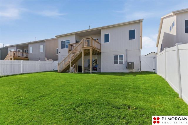 17804 Virginia Street, Omaha, NE 68136