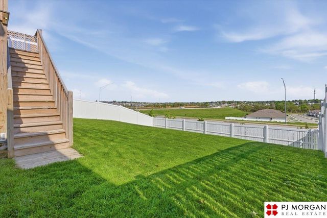 17804 Virginia Street, Omaha, NE 68136