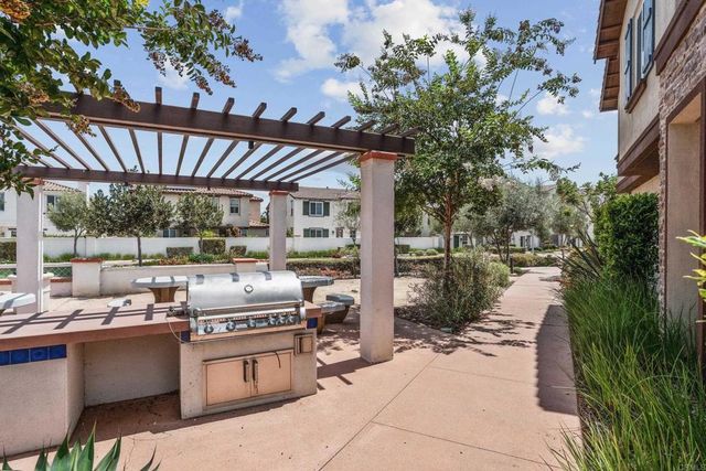 4136 Sitio Flor, Oceanside, CA 92057