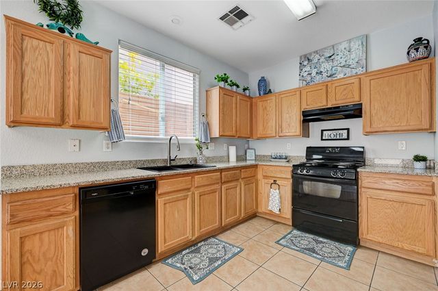 7747 Hampton Cove Lane, Las Vegas, NV 89113
