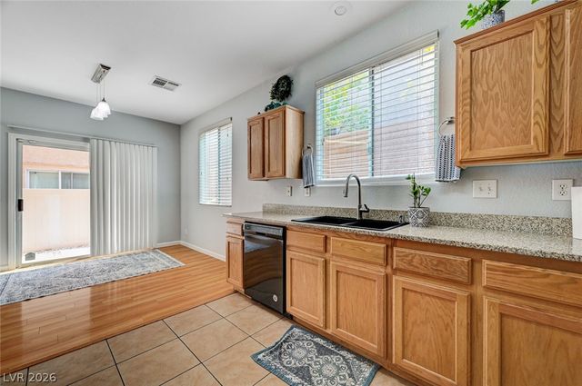 7747 Hampton Cove Lane, Las Vegas, NV 89113