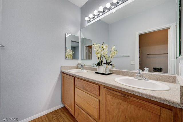 7747 Hampton Cove Lane, Las Vegas, NV 89113
