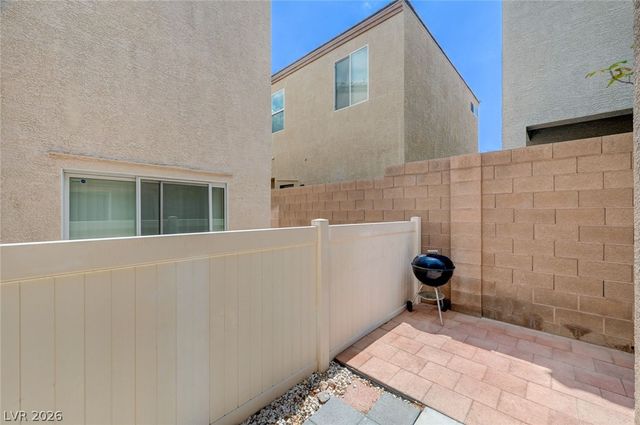 7747 Hampton Cove Lane, Las Vegas, NV 89113