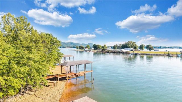 200 Anthony Home RD, Huddleston, VA 24104