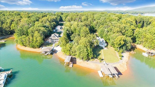 200 Anthony Home RD, Huddleston, VA 24104
