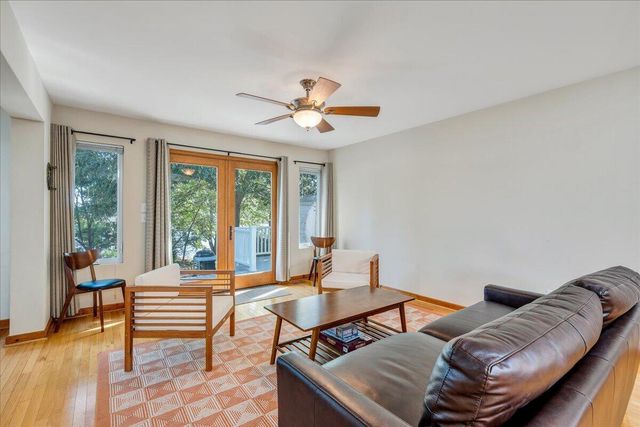 200 Anthony Home RD, Huddleston, VA 24104