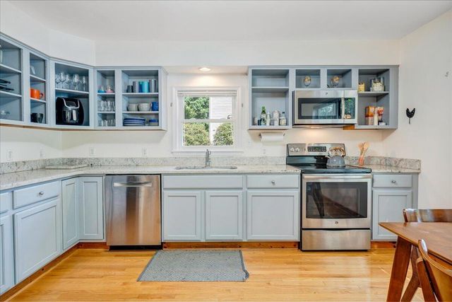 200 Anthony Home RD, Huddleston, VA 24104