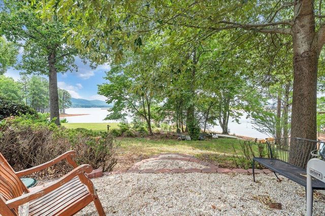 200 Anthony Home RD, Huddleston, VA 24104