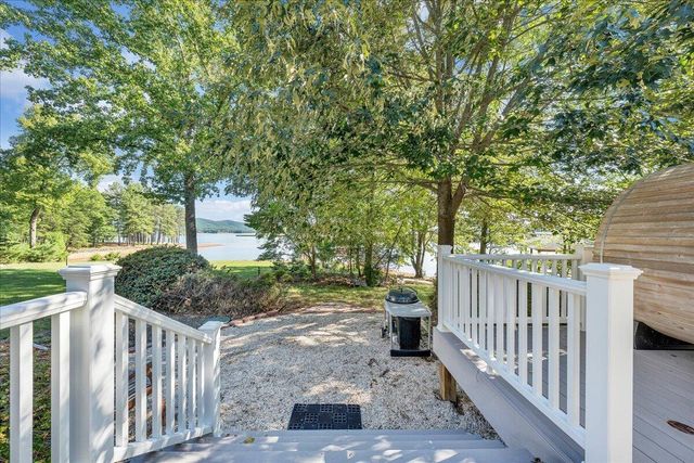 200 Anthony Home RD, Huddleston, VA 24104