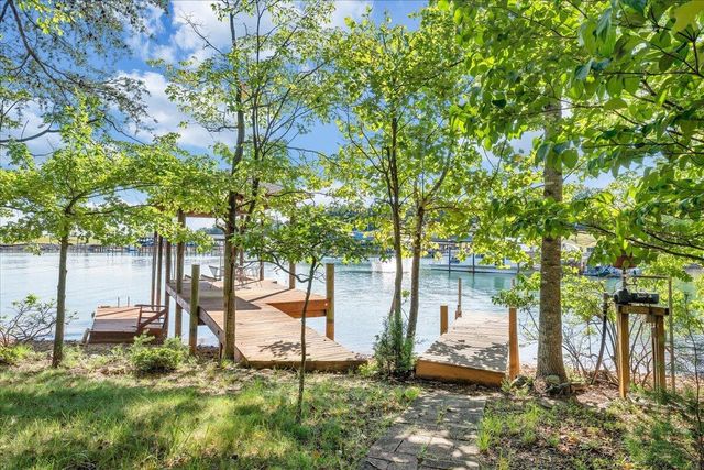 200 Anthony Home RD, Huddleston, VA 24104