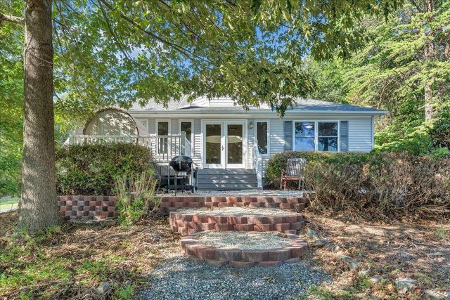 200 Anthony Home RD, Huddleston, VA 24104