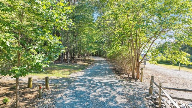 200 Anthony Home RD, Huddleston, VA 24104