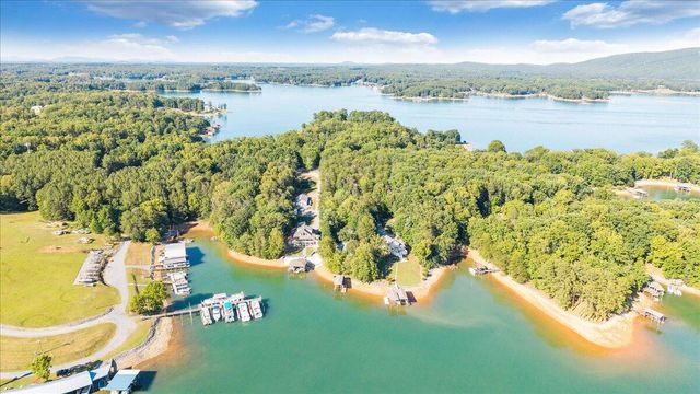 200 Anthony Home RD, Huddleston, VA 24104